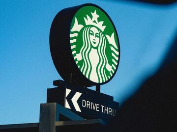 Starbucks busca comprador para sus negocios en China, según medios; conversaciones iniciaron desde febrero pasado