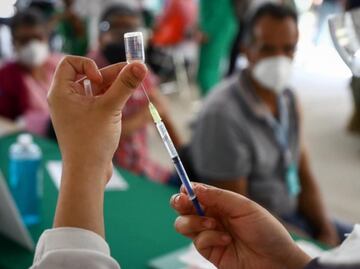 Anuncian vacunación masiva contra Covid-19 en la CDMX