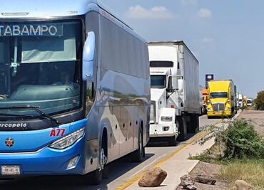 Organizan bloqueo contra yaquis por cobro violento de peaje en Carretera Federal 15
