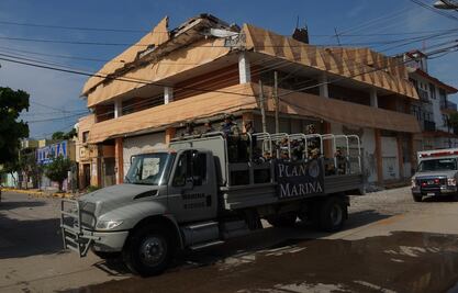 Telecom, aeropuertos y carreteras operan con normalidad: SCT