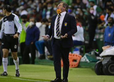 Miguel Herrera se responsabiliza por eliminación de Tigres, "Me equivoqué en los cambios"