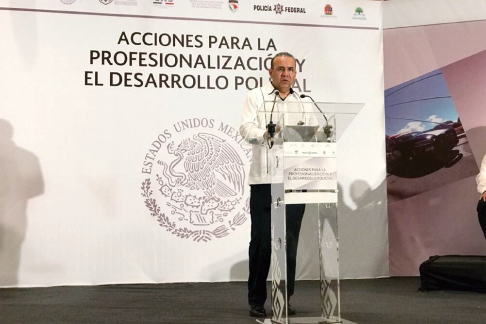 Alfonso Navarrete Prida dijo que la próxima semana firmarán junto con los partidos políticos el protocolo de seguridad para los candidatos. (TOMADA DE TWITTER)