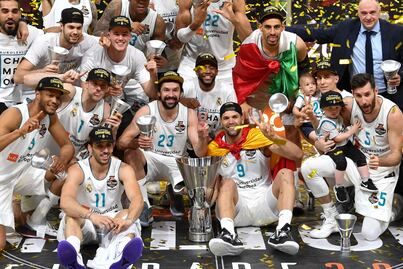 El mexicano Gustavo Ayón es Campeón de Europa