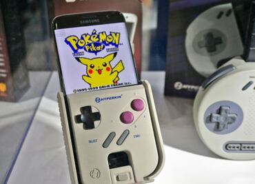 Nintendo patenta funda que convierte tu celular en Game Boy