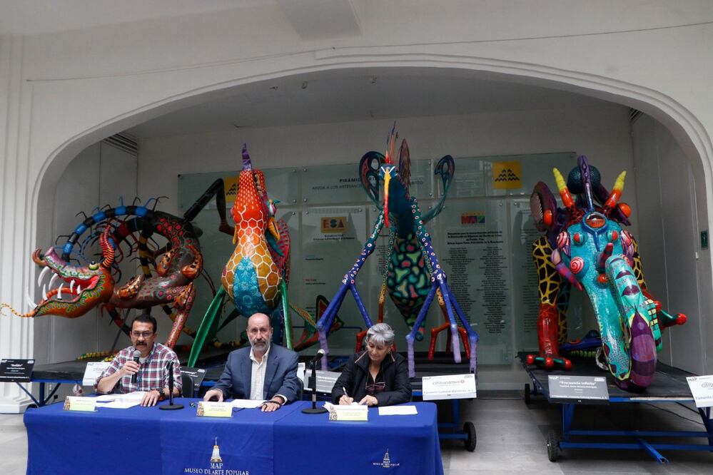Todos los alebrijes que desfilan participan también un concurso cuya premiación tendrá lugar en el Museo de Arte Popular el sábado 29 de noviembre. FOTO: Especial/EL UNIVERSAL/
