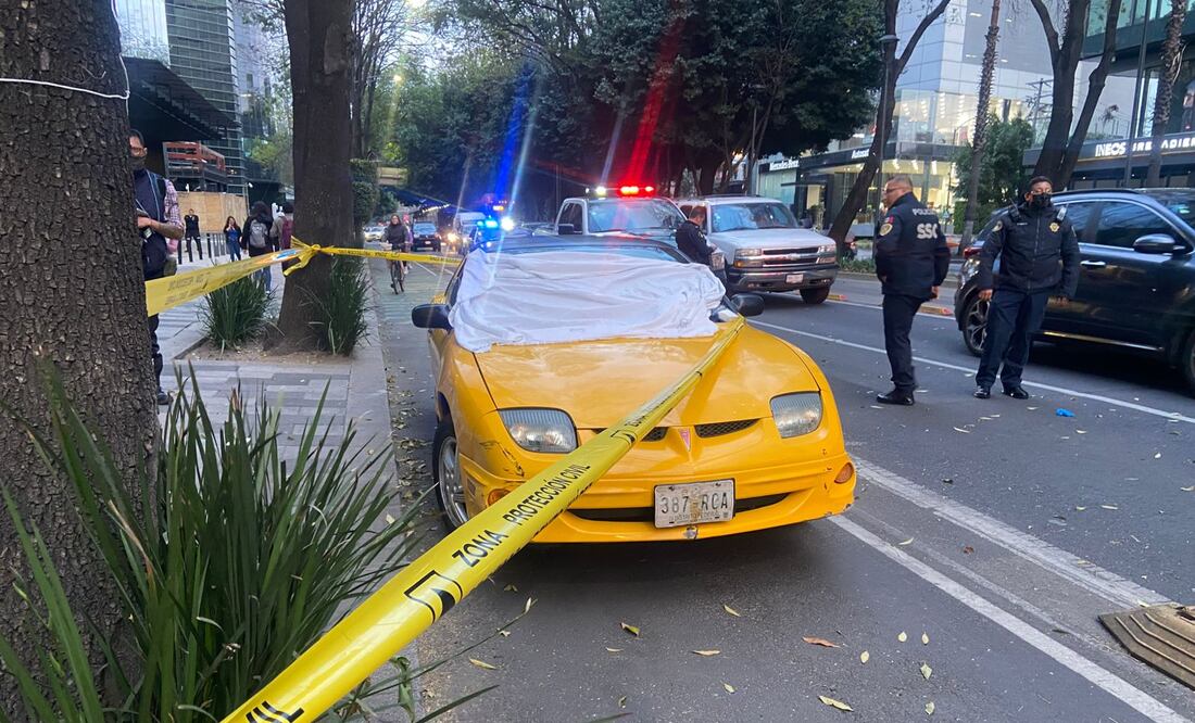 Un hombre se habría disparado en la cabeza tras chocar contra otra vehículo en la avenida Insurgentes y Pilares, en la colonia Del Valle, en la alcaldía Benito Juárez. (Foto: Juan Carlos Williams/ EL UNIVERSAL)