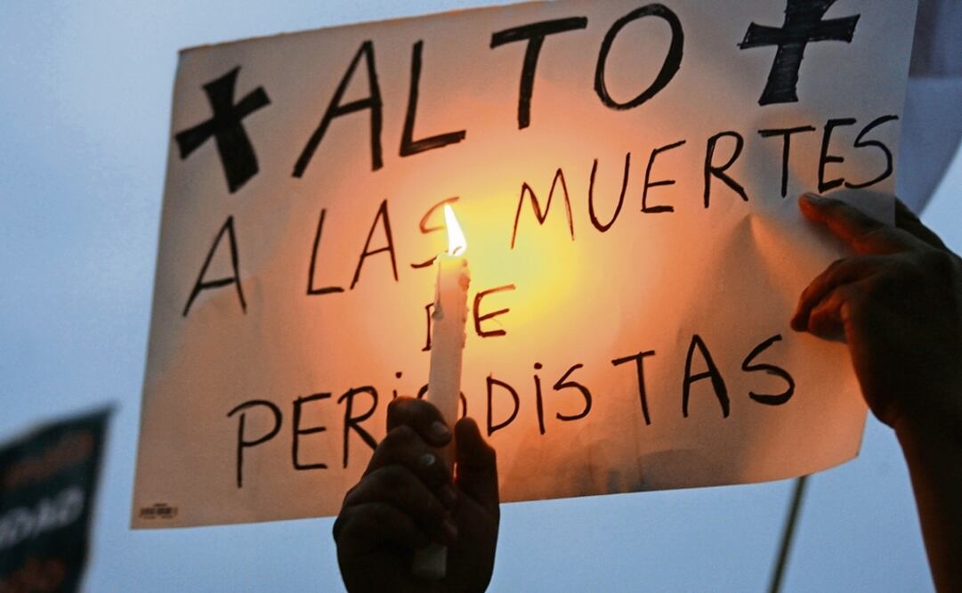 According to the police report, around 8 PM, a van from the RTG radio station was passing through a roundabout in Puerto Marqués when it was attacked with heavy weapons - Photo: Sáshenka Gutiérrez/EFE