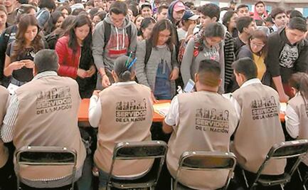 En abril o mayo se darán a conocer padrones de beneficiarios de programas sociales, promete AMLO