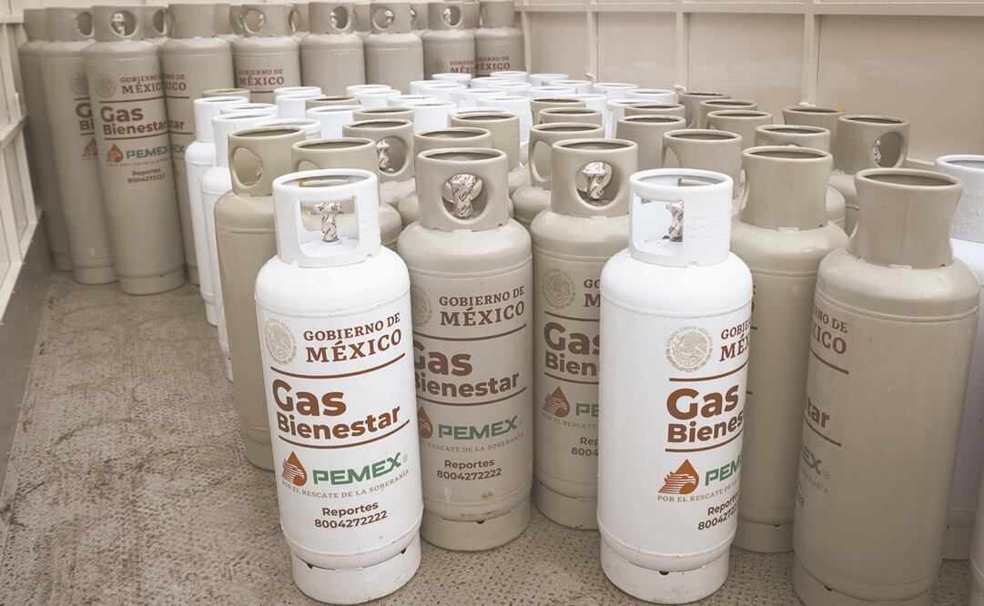 El gobierno federal a través de https://www.gasbienestar.pemex.com/ establece las características de los camiones repartidores y cilindros. Foto: Diego Simón. EL UNIVERSAL