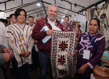 Artesanos participan en Primer Encuentro Nacional de Arte Decorativo y Utilitario; exhibirán 30 mil piezas en Los Pinos