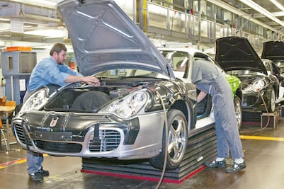 EU propone salarios para reglas de origen automotriz