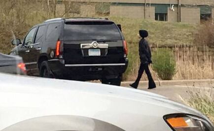 Afuera de una farmacia, la última foto de Prince