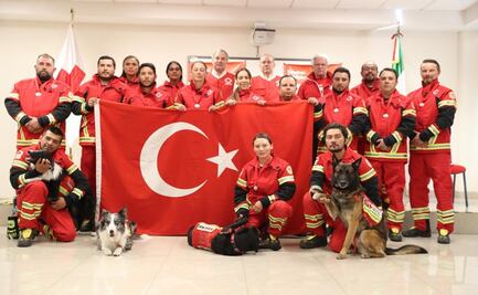 Cruz Roja Mexicana celebra ceremonia para recibir a equipo de rescate de Turquía