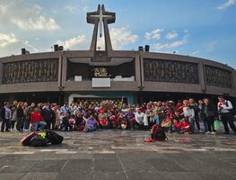 Llegan peregrinos a la Basílica de Guadalupe; Profeco lanza operativo especial