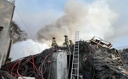 Clausuran predio tras incendio en Xonacatlán; empresa operaba sin permisos