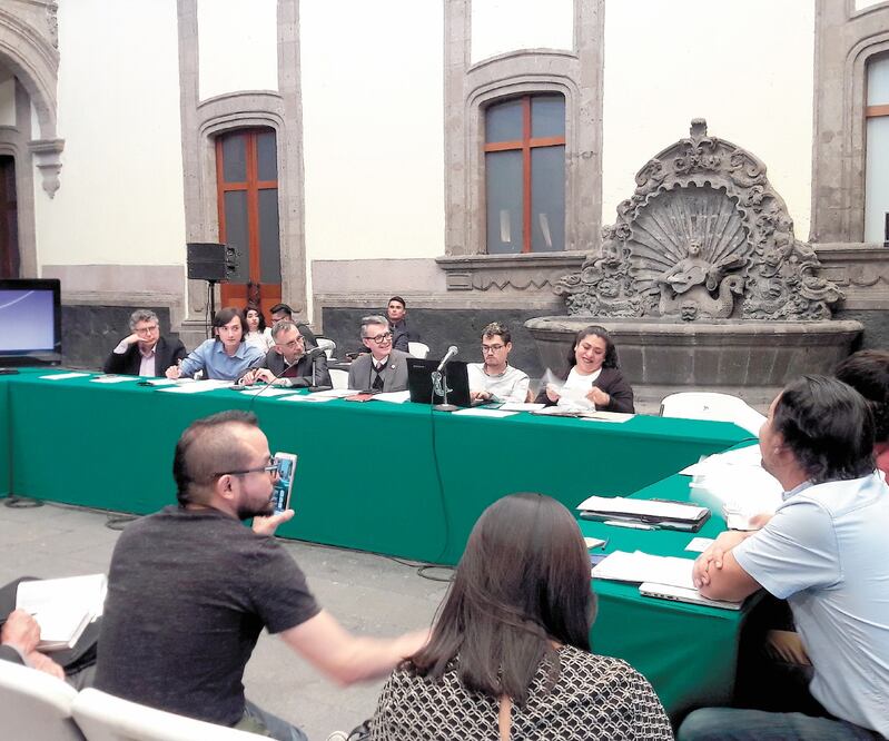 Tercera mesa de trabajo entre la Secretaría de Cultura de la capital y la comunidad artística, ayer en el Museo de la Ciudad de México. Foto: ALIDA PIÑÓN. EL UNIVERSAL