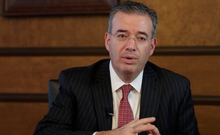 Díaz de Léon reconoce que México enfrenta un entorno inflacionario complejo