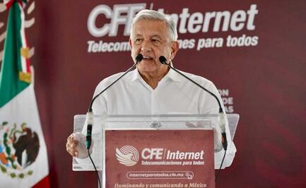 AMLO pide a CFE ayuda para llevar internet a comunidades marginadas de México; los llama a "hacer patria"