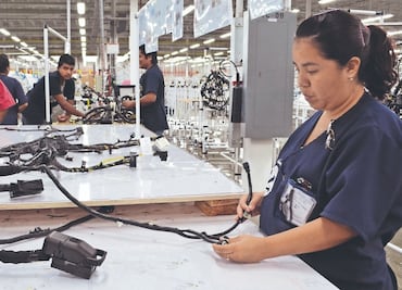 Subutilización de fuerza laboral de mujeres aumenta