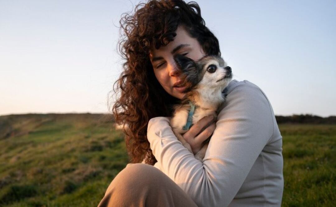 Los perros y la salud femenina. Fuente: Freepik