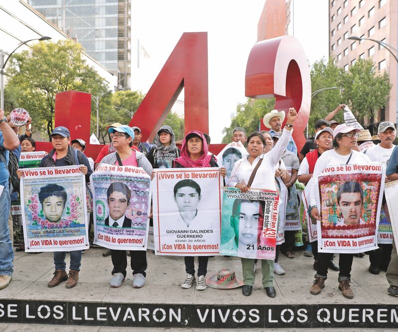 Al recordar el caso de los 43 normalistas desaparecidos de Ayotzinapa, la CIDH señaló que en la colusión Estado-crimen, la corrupción pasa a ser parte del actuar cotidiano. Foto: ARCHIVO EL UNIVERSAL