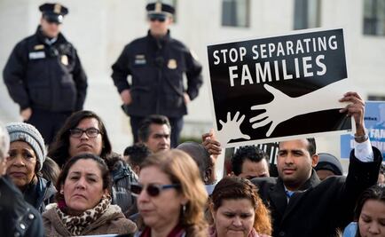 Supremo de EU aplaza decisión sobre ley migratoria