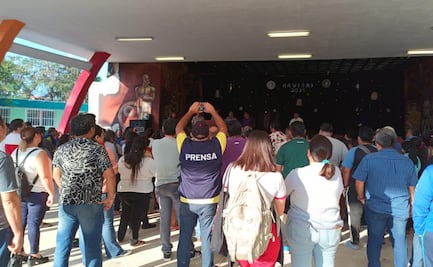 Falso psicólogo se infiltra a secundaria de Yucatán para amenazar a estudiantes; padres exigen mayor seguridad en el plantel 