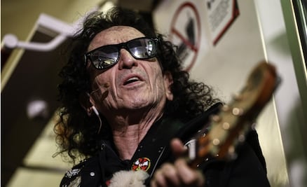 Alex Lora se deslinda de los narcocorridos; no considera que el tema que escribió sobre Caro Quintero lo sea