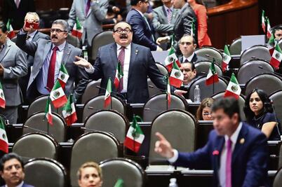 Respalda PRI política económica de EPN