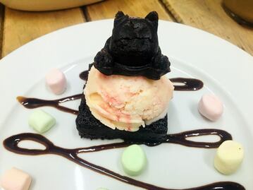 Catfecito, un restaurante dedicado a los gatos