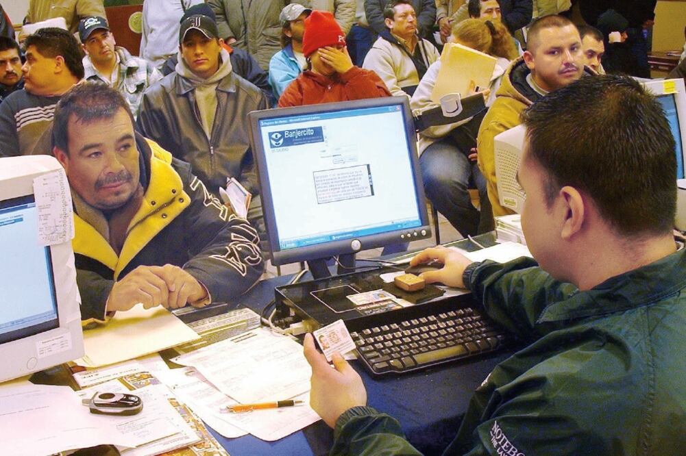 Los consulados móviles tienen la misión de acercarse más a los mexicanos que se encuentran en situaciones de aislamiento o vulnerabilidad, complementando la capacidad de expedición de documentos en las sedes texanas (ARCHIVO EL UNIVERSAL)