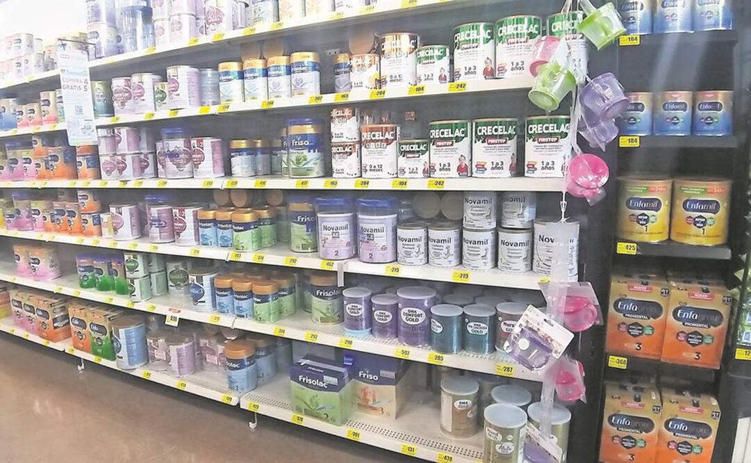 En otros establecimientos de la frontera, lejos de la zona de los cruces internacionales, no se ha tenido un incremento en la venta de leche de fórmula, ya que son marcas mexicanas y no internacionales. Foto: Sandra Tovar/EL UNIVERSAL