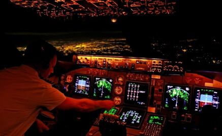 Qué tanto ven los pilotos durante un vuelo nocturno