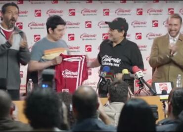 Diego Maradona, protagonista en comercial de televisión