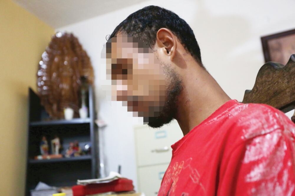 Francisco Javier fue reclutado por el crimen organizado en 2010. Percibía 6 mil pesos al mes, pero realizaba otras tareas para saldar una deuda que tenía con un grupo delictivo (ESPECIAL)