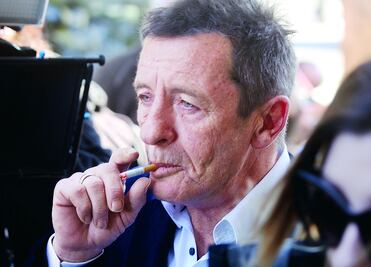 Arresto domiciliario a Phil Rudd