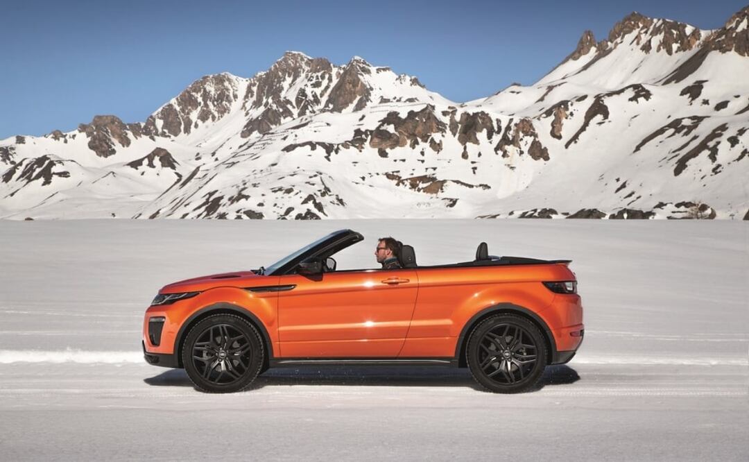 ¿Es necesario esperar a que se caliente el motor del auto?