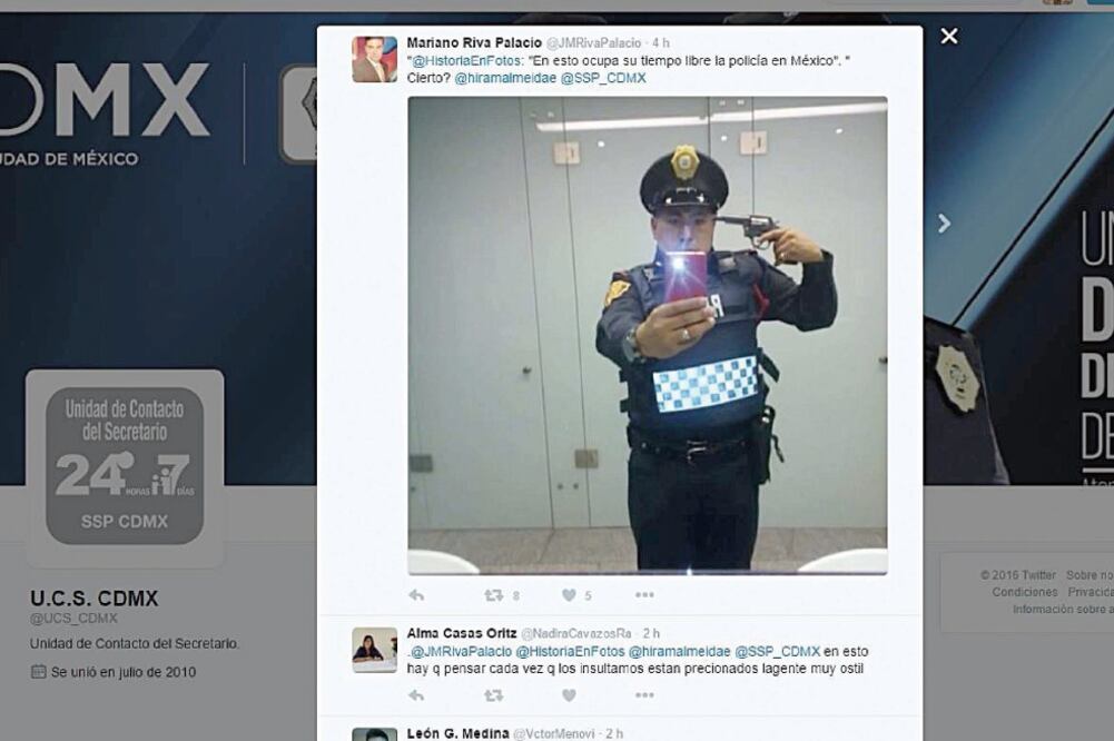 En Twitter varios usuarios se quejaron en la cuenta de la SSP capitalina sobre el mal uso que le dan los agentes a sus herramientas de trabajo (ARCHIVO EL UNIVERSAL)