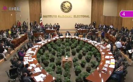 Aprueba INE candidaturas de Mancera y "Napo"