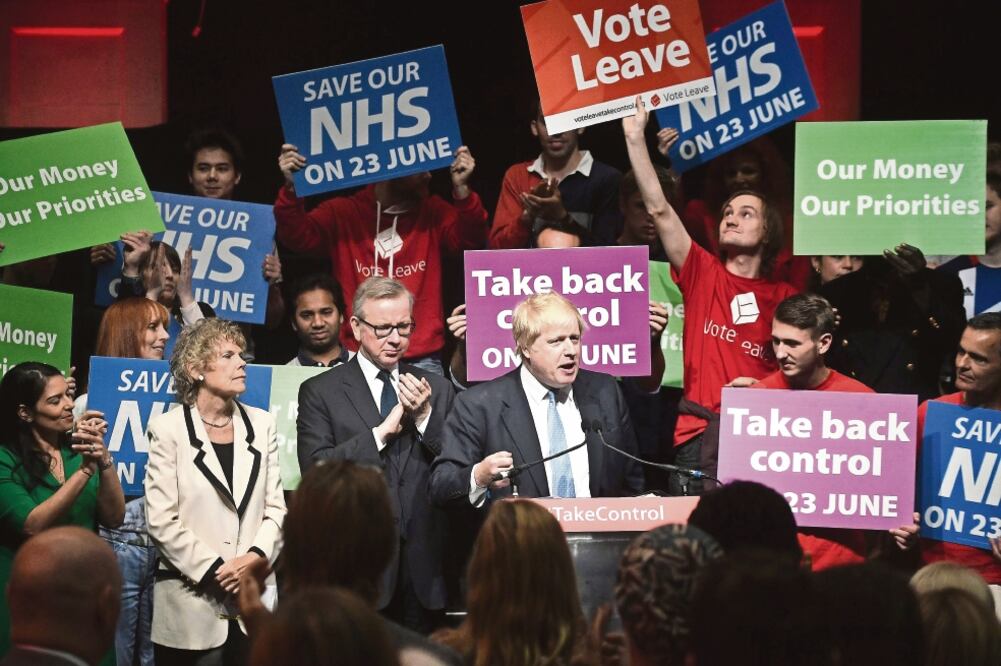 Durante un mitin a favor del Brexit, el diputado y ex alcalde de Londres, Boris Johnson, dijo que la salida del país de la Unión Europea “neutra lizaría” los extremismos de la inmigración (EFE)