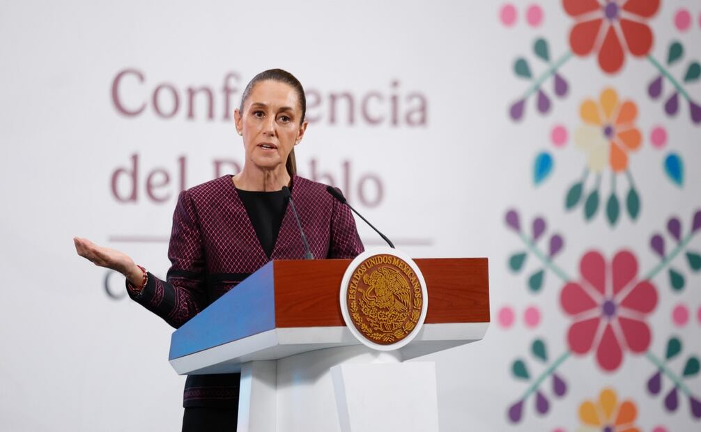 Luego que la secretaria de Seguridad Nacional de Estados Unidos, Kristi Noem, acusó a la mandataria federal de alentar las protestas de migrantes en Los Ángeles, Sheinbaum Pardo dijo que en todo y en particular en la relación con Estados Unidos hay que tener la cabeza fría, y reiteró que es "absolutamente falso" que ha llamado a la violencia. Foto: Diego Simón / EL UNIVERSAL