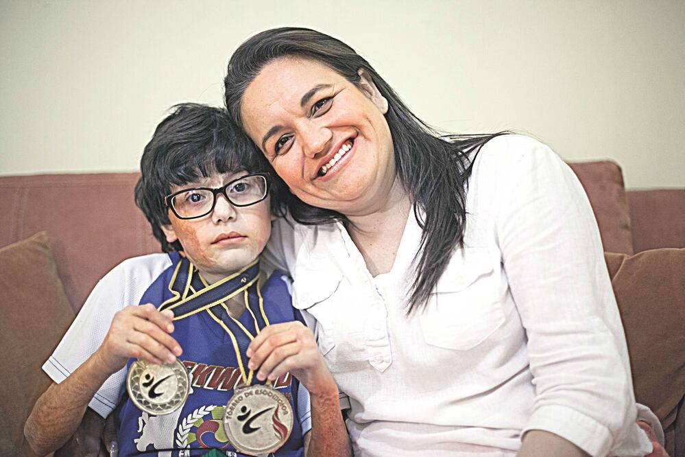 Héctor Manuel Robles Villegas ha entrado 19 ocasiones al quirófano (GERMÁN ESPINOSA / EL UNIVERSAL)