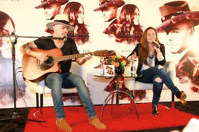 Jesse & Joy, aún como dos niños