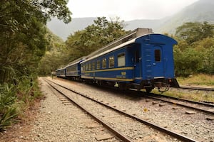 Chocan 2 trenes en ruta a Machu Picchu; reportan al menos 30 heridos y un muerto