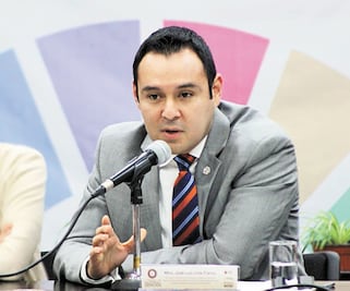 Disminuye la deuda pública