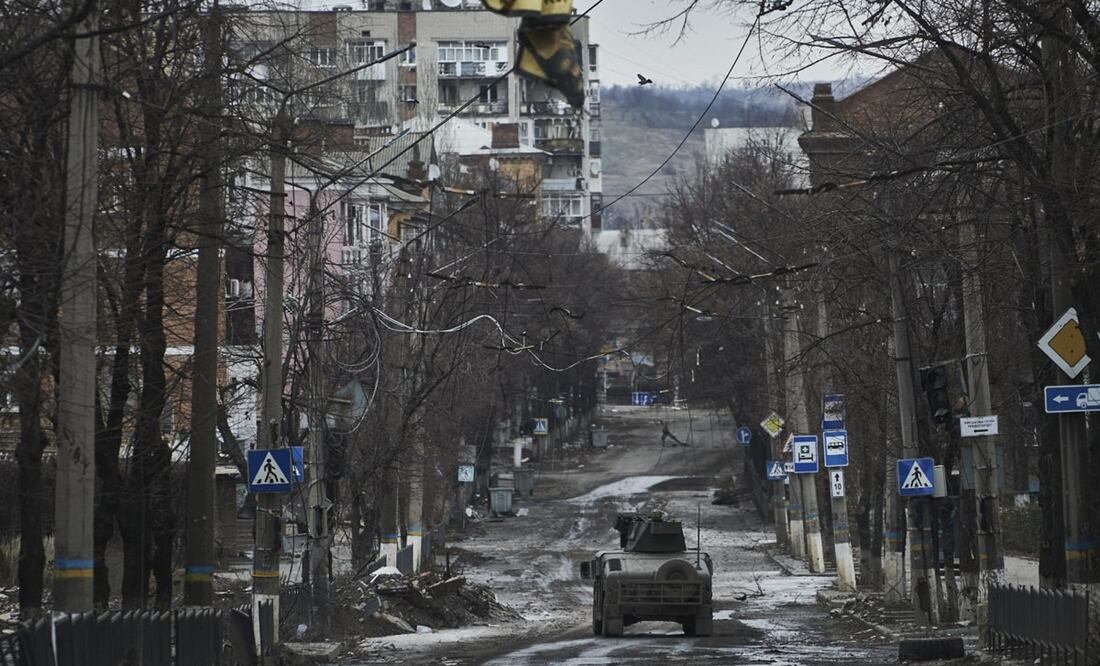 Moscú reivindicó en mayo pasado la captura de la ciudad de Bajmut, destruida por meses de combates y bombardeos. FOTO: AP