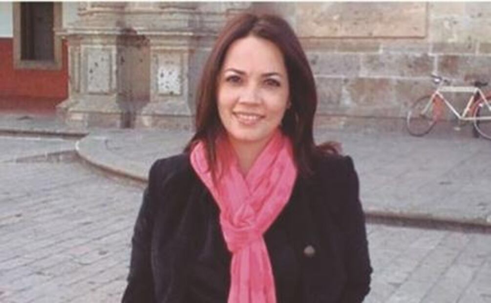 El Foco. ¿Qué celebra? Que ganó AMLO... ¡a bailar Tiburón, tiburón!