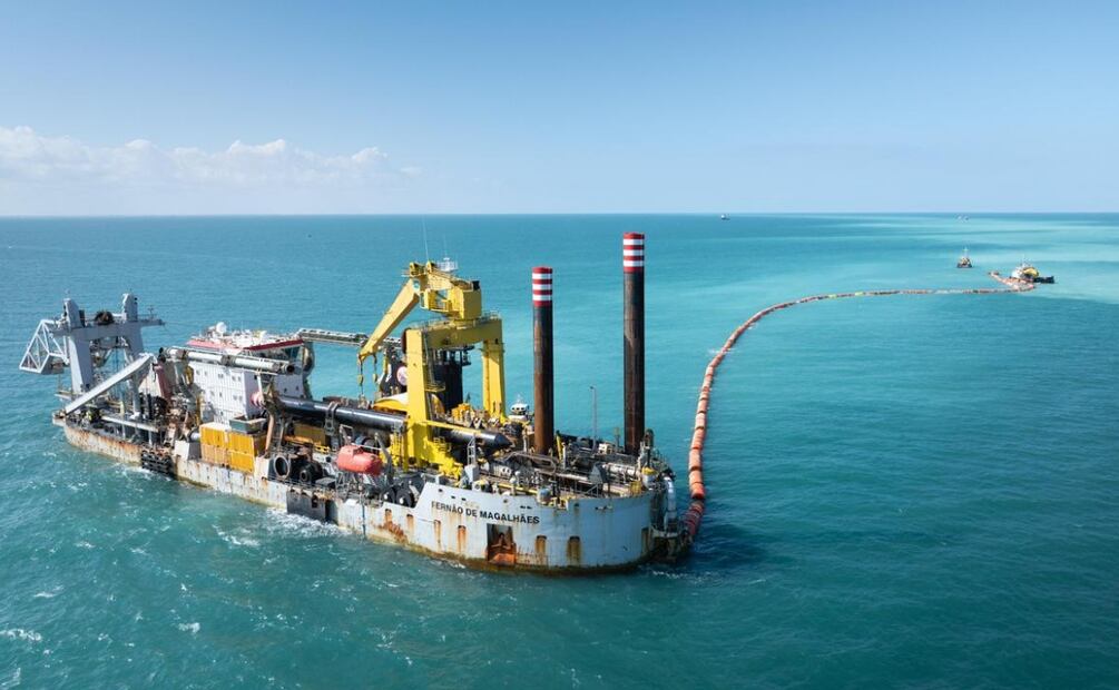 Gobernador de Yucatán visita buque draga Fernando de Magallanes (25/11/2025). Foto: Especial