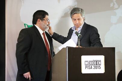 ONG culpa a Calderón de rezago educativo