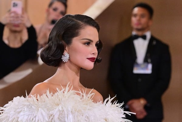 Selena Gomez y su madre enfrentan demanda por presunto fraude a inversores